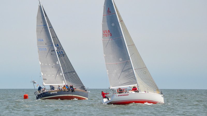 22 Offshore Race1.jpg